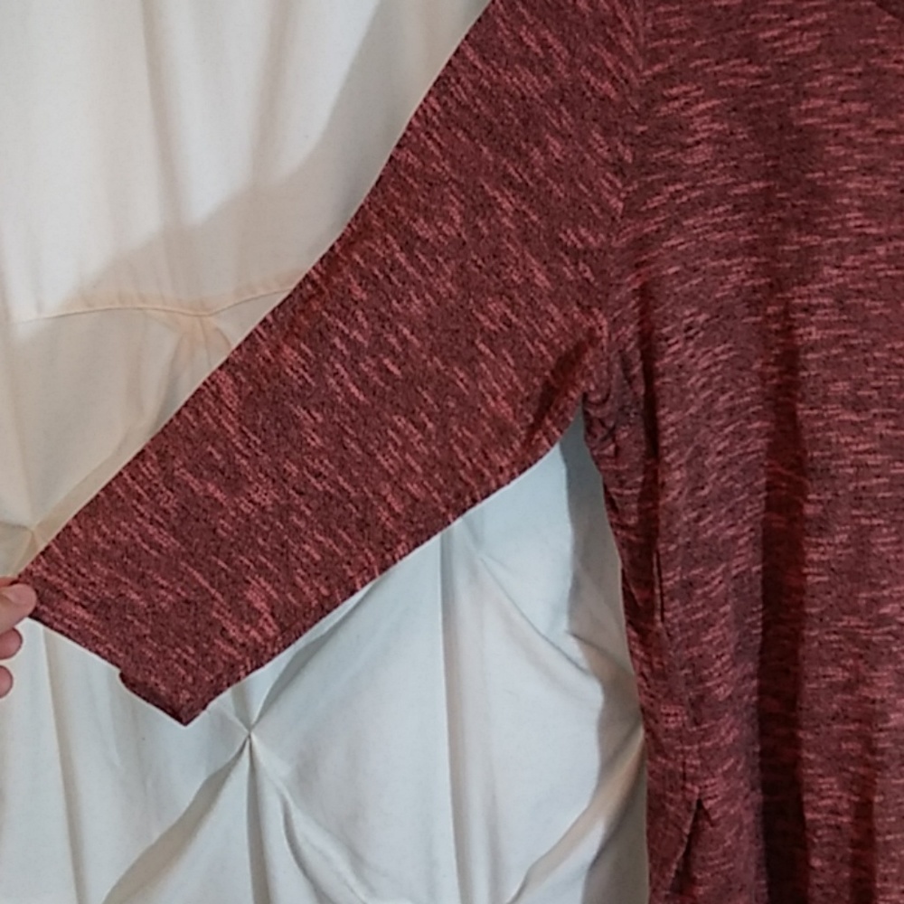 Pink top - Picture 2 of 4